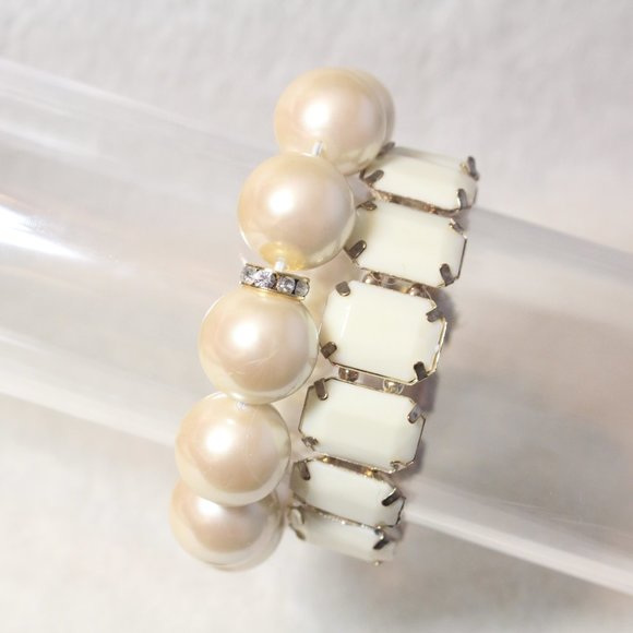 Y2K Rectangle Stretch & 1990s Large Chunky Rhinestone Pearl Bracelet Set - Picture 2 of 5